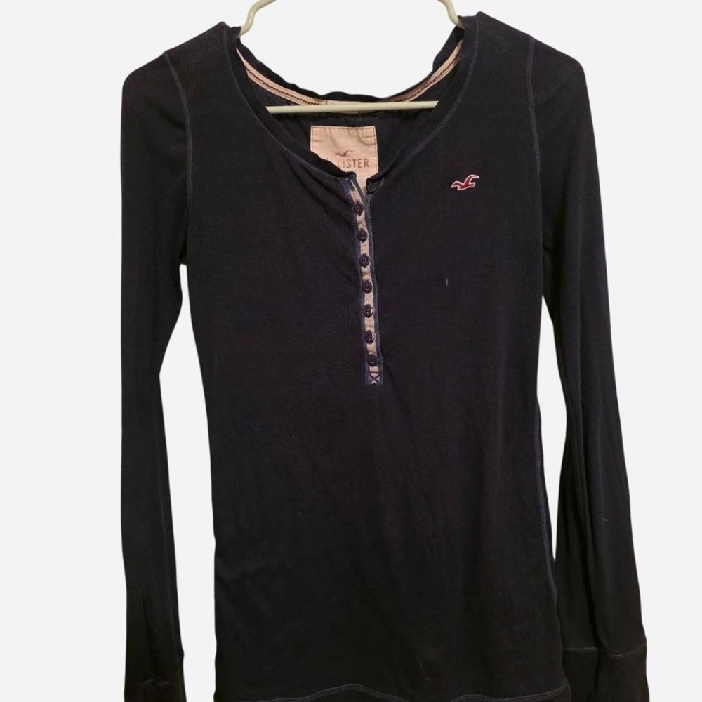 medium Navy‎ blue Hollister Co. Henley shirt with button-up style